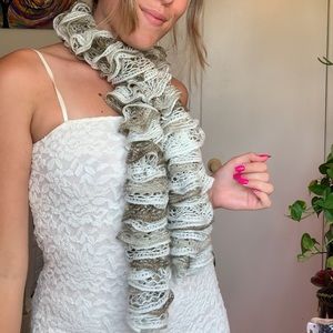 Knitted Ruffle white and grey Scarf